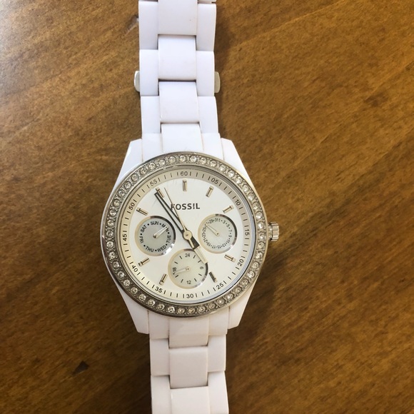 Women’s fossil watch - Picture 1 of 4